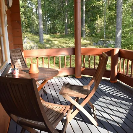 Willa Honeyhill Karhu